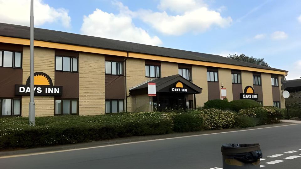 Days Inn by Wyndham Bradford M62