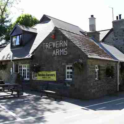 Trewern Arms Hotel Hotel Exterior