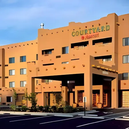 Courtyard Farmington