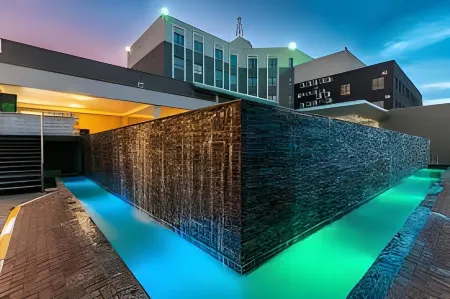 The Grand Aria Hotel and Conference Centre Отели рядом с Аэропорт Габороне