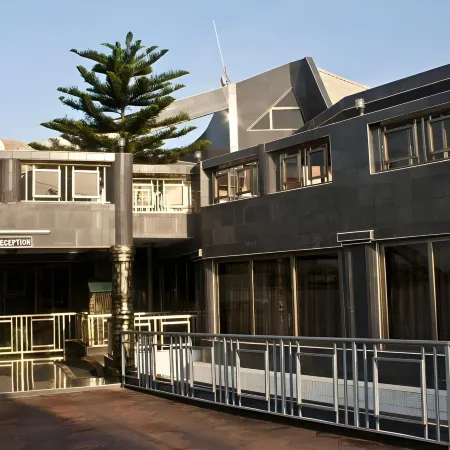 Eastgate Hotel