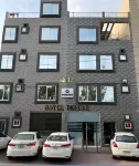 Hotel Deluxe Lahore Hotel in zona University College Lahore