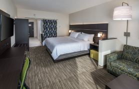 Holiday Inn Express & Suites Saskatoon East - University