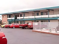 Townhouse Motel - Motels