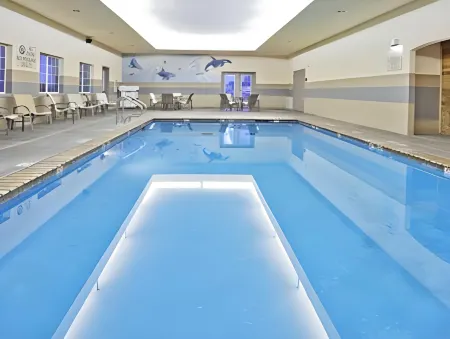 Holiday Inn Express & Suites Jenks Отели в г. Кифер