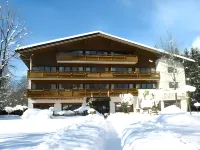 Parkhotel Kirchberg Hotels in Гемайнде Кирхберг