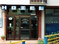 Hotel Perlage Florence -with Private Parking & Fast Wifi - parking