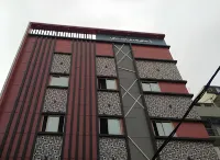 iROOMZ Geetha Residency Hotels near Gooty Fort