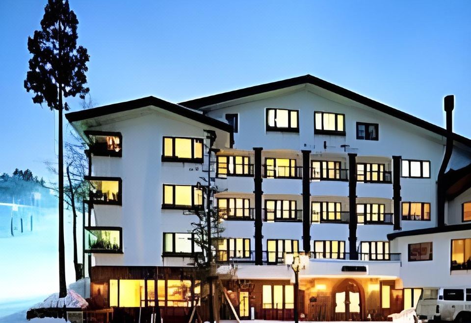 Petit Hotel Shitaka - Housity