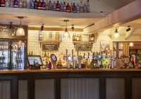 The Bowman by Greene King Inns - Quầy bar