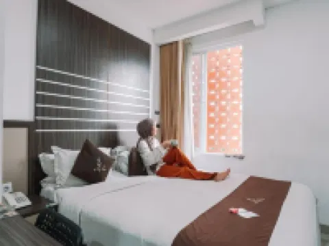 Bell's Place Hotel Hotels in Babakan Madang