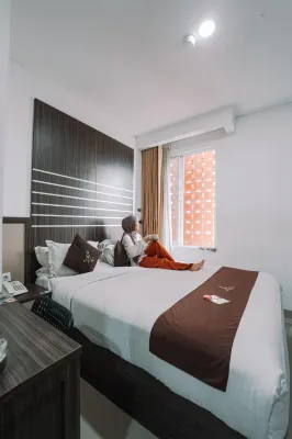 Bell's Place Sentul Hotel di Nagrak