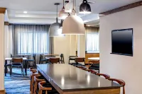 Fairfield Inn & Suites Saratoga Malta - Desayuno
