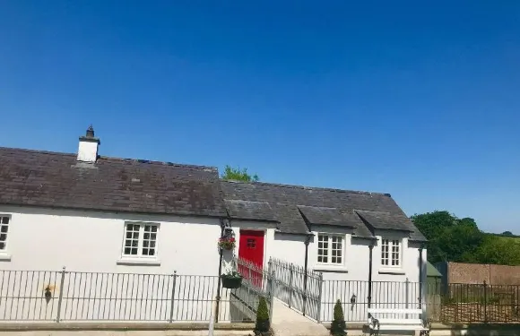 金斯米爾斯因弗小屋酒店