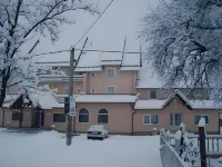 Hotel Mirni Kutak Hotels in Otočac
