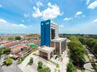 UNS Tower Hotel Hotel a Jaten