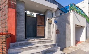 Yeosu the Today Dog (5 Minutes by Car from Yeosu Hot Place)