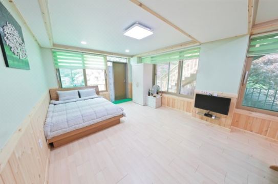 원주 산아래펜션