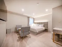 دينفاست هوتل دييون Hotels near أوريوكدو سكاي ووك