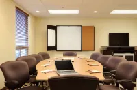 Days Inn by Wyndham Oklahoma City/Moore Các khách sạn ở Moore