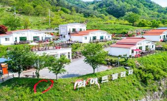 곡성 화이트빌리지펜션 썸네일