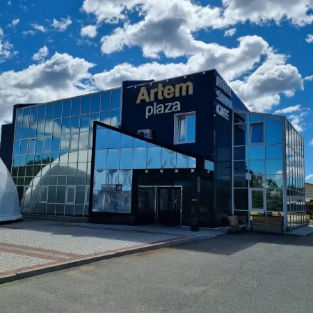 Artem Plaza Mini Hotel