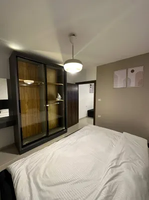 Stylish Luxe Apartment 암만 호텔