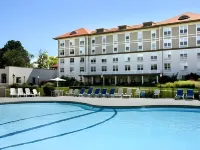 Fort William Henry Hotel