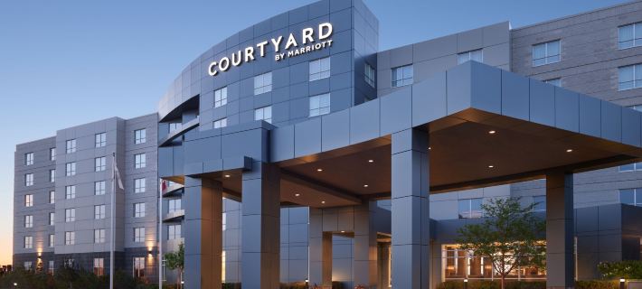 Courtyard Calgary Airport Hotels in Calgary