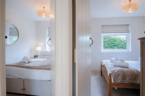 Bayview 3 - 2 Bedroom Chalet - Bayview Oxwich - Chalets