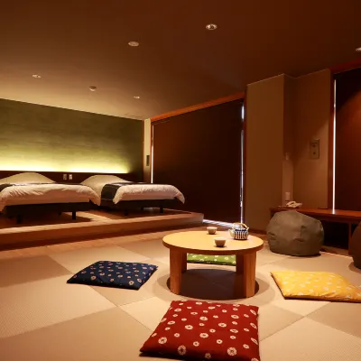Syowakan Hoteles cerca de Mikatagoko