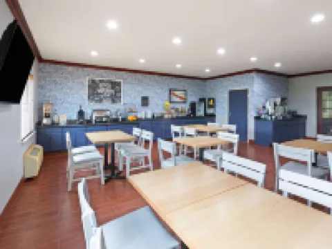 格林內爾美吟温德姆酒店 保厄希克縣酒店