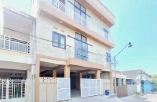 RedDoorz near Malang Creative Center