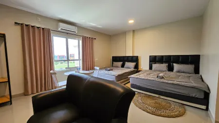 Como Homestay Batam Отели рядом с достопримечательностью «Batam Pos»