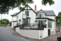 The Newbridge on Usk Các khách sạn ở Llanhennock