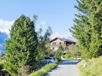 Chalet Gredetsch 6B Hotels in Raron