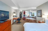 Holiday Inn Express & Suites Clarington - Bowmanville Hotels in Clarington