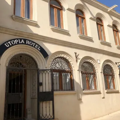 Utopia Hotel シルヴァン・シャー宮殿周辺のホテル