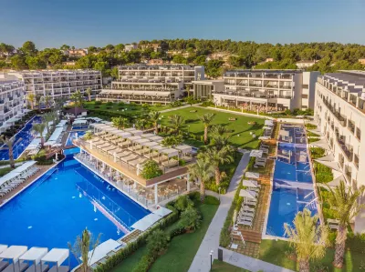 Zafiro Palace Palmanova Hotels near Palma Nova Beach