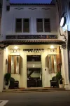 Heeren Straits Hotel
