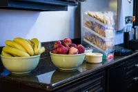 Quality Inn Burbank Airport - breakfast