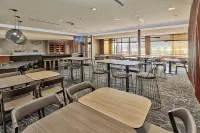 SpringHill Suites Durango - breakfast