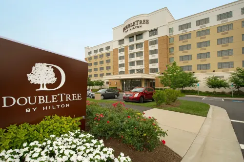 DoubleTree by Hilton Dulles Airport - Sterling Hotels in Loudoun County