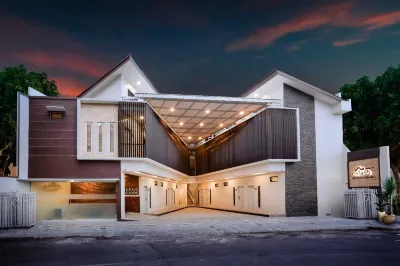 House of Asiyah Syariah Hotels in Laweyan