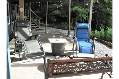 Eagles Watch Ocean Front B and B, Auke Bay, Juneau CBJ 1000195 Hotels near University of Alaska Southeast