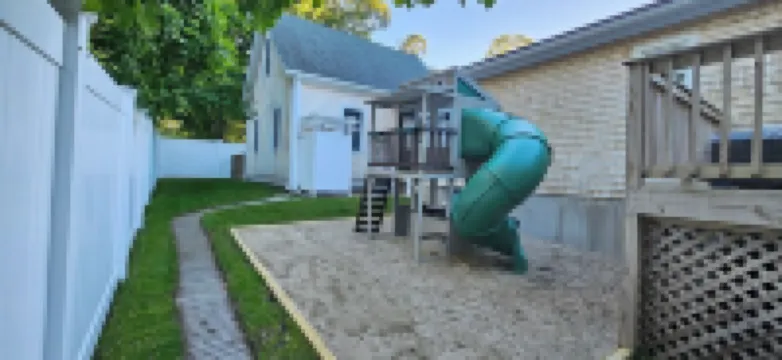 NEW! Edgartown 3 BR 2 Bath Newly Remodeled Home