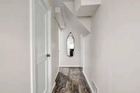 New King Bed! Firepit and Near CLE, BW, Metroparks Отели в г. Берея