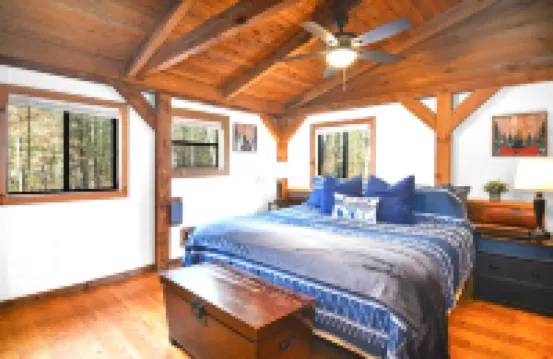 Couples Romantic Getaway Cabin with Indoor Hot Tub and Mountain View