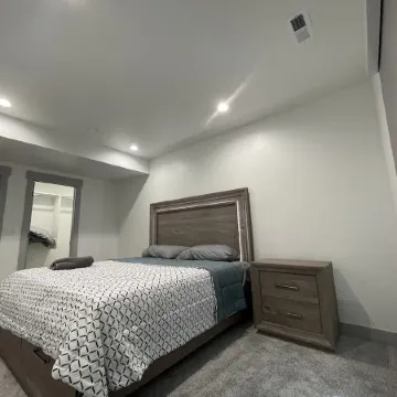 Spacious 3 Bedrooms with 2 King Beds and 2 Bathrooms