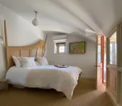 Stylish house with fabulous view of the medieval hilltop village Cordes sur Ciel